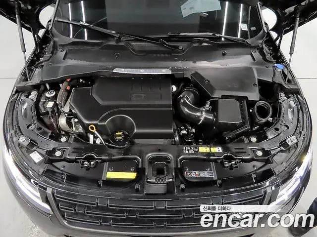 Land Rover Range Rover Evoque 2025 — Photo 1/20