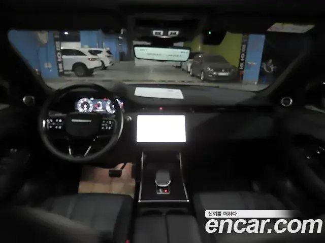 Land Rover Range Rover Evoque 2025 — Photo 6/20