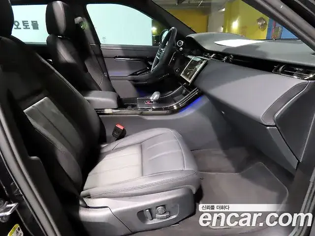 Land Rover Range Rover Evoque 2025 — Photo 18/20