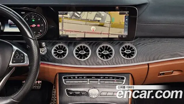 Mercedes-Benz E-Class 2018 — Фото 14/20