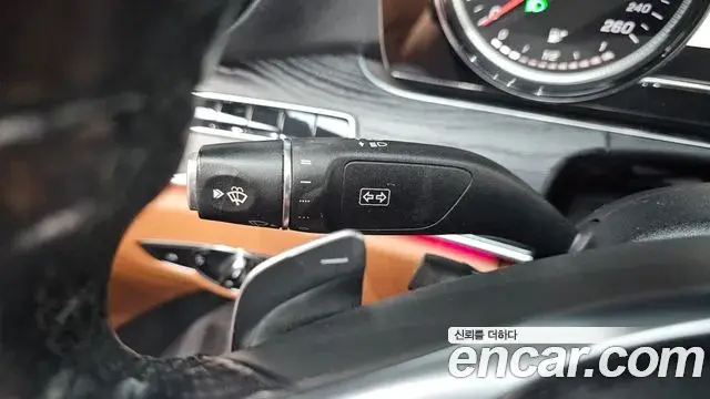 Mercedes-Benz E-Class 2018 — ფოტო 12/30