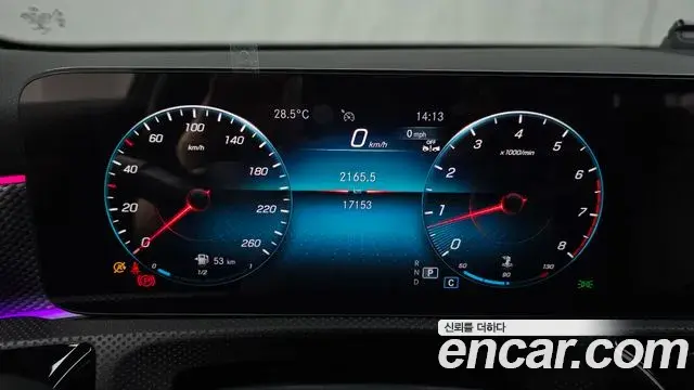 Mercedes-Benz A-Class 2021 — Photo 9/30