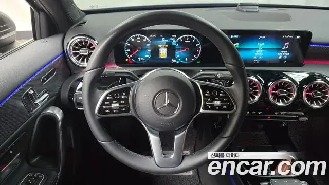 Mercedes-Benz A-Class 2021 — Photo 7/30