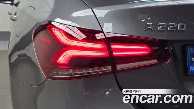 Mercedes-Benz A-Class 2021 — Photo 11/30