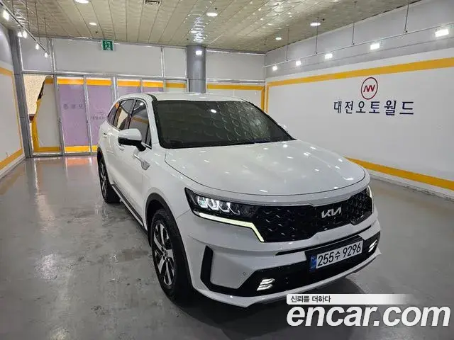 Kia Sorento 2023 — Фото 10/18