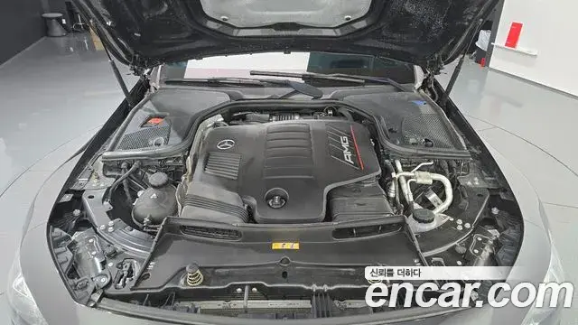 Mercedes-Benz AMG GT 2021 — ფოტო 12/20