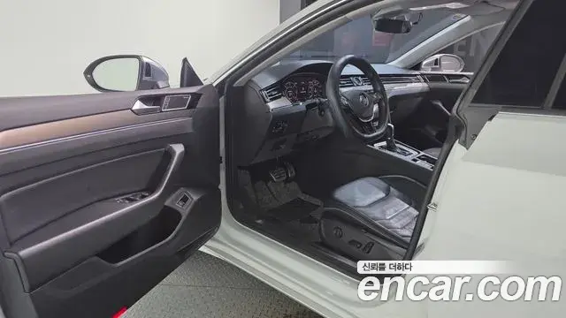 Volkswagen Arteon 2019 — ფოტო 10/35