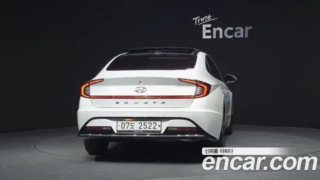 Hyundai Sonata Hybrid 2019 — Şəkil 10/33