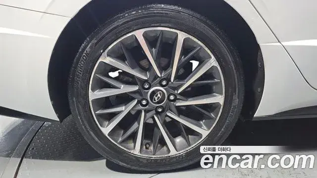 Hyundai Sonata Hybrid 2019 — Şəkil 9/33