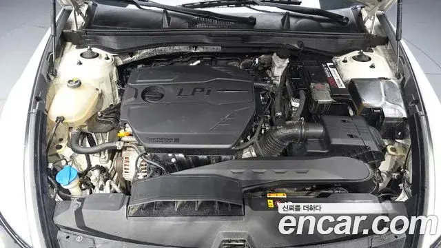 Hyundai Sonata Hybrid 2019 — Şəkil 29/33