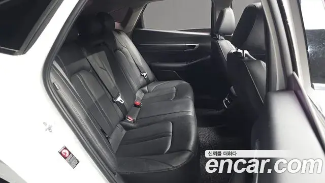 Hyundai Sonata Hybrid 2019 — Şəkil 21/33