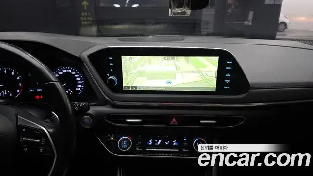 Hyundai Sonata Hybrid 2019 — Şəkil 24/33