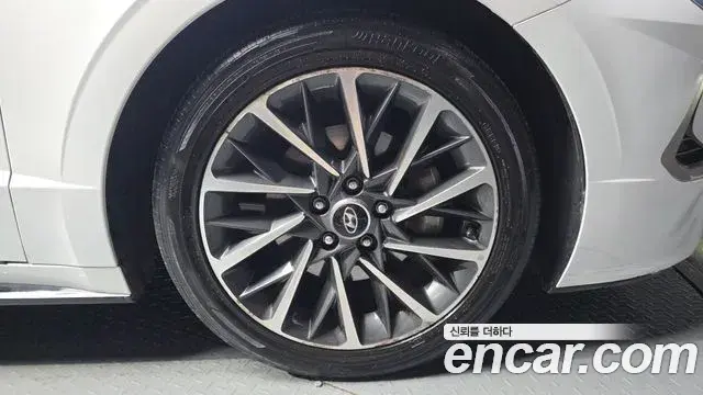 Hyundai Sonata Hybrid 2019 — Şəkil 11/33
