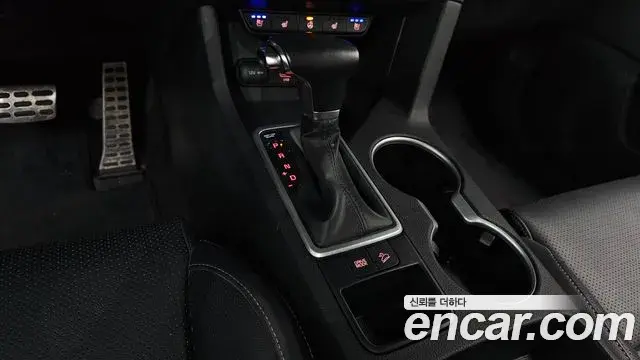 Kia Sportage The Bold 2020 — Şəkil 10/20