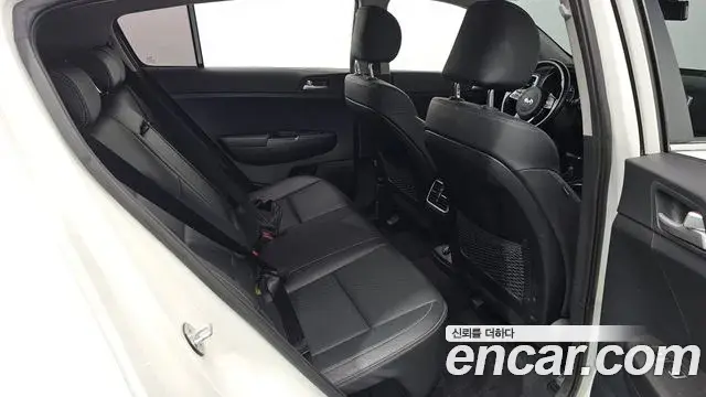 Kia Sportage The Bold 2020 — Şəkil 13/20