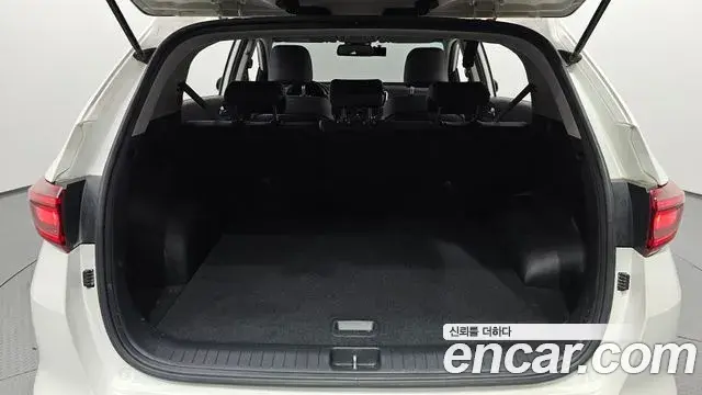 Kia Sportage The Bold 2020 — Şəkil 12/20