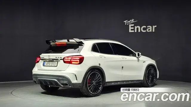 Mercedes-Benz GLA-Class 2018 — Photo 2/30