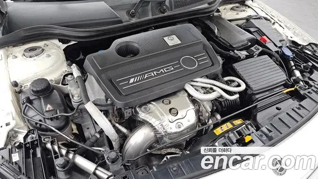 Mercedes-Benz GLA-Class 2018 — Photo 26/30