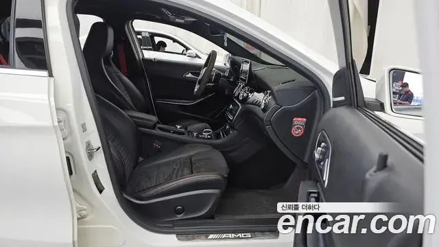 Mercedes-Benz GLA-Class 2018 — Photo 21/30