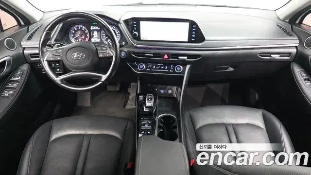Hyundai Sonata Hybrid 2021 — ფოტო 20/32