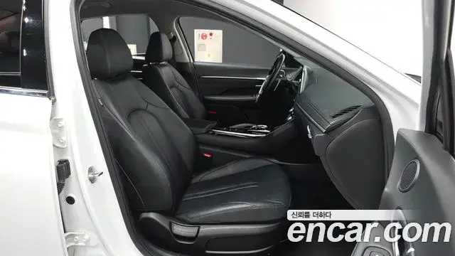 Hyundai Sonata Hybrid 2021 — ფოტო 7/32