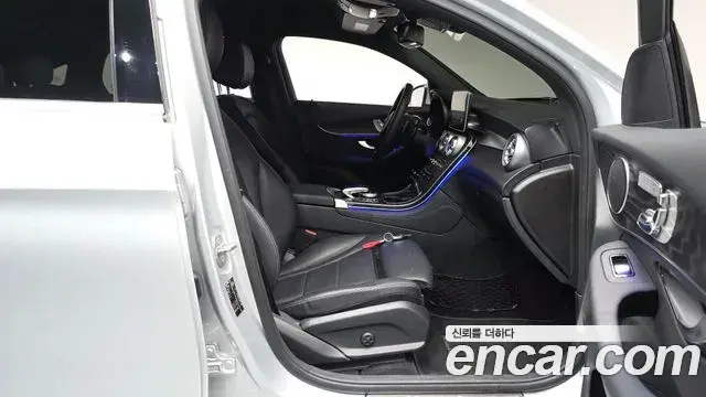 Mercedes-Benz GLC-Class 2019 — Şəkil 2/32