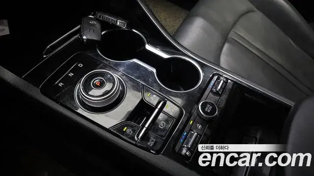 Kia K5 2020 — Şəkil 11/31
