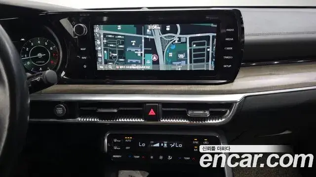 Kia K5 2020 — Şəkil 13/31