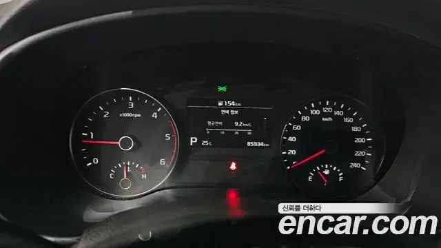 Kia Sportage The Bold 2021 — Şəkil 28/30