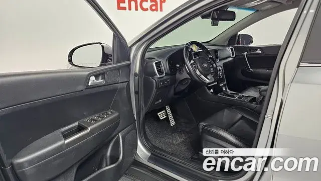 Kia Sportage The Bold 2021 — Şəkil 22/30