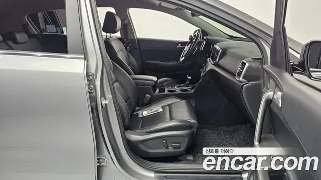 Kia Sportage The Bold 2021 — Şəkil 29/30