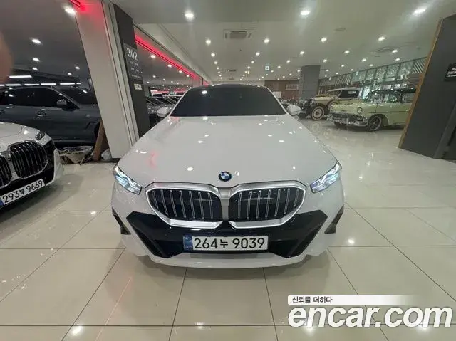 BMW 5 Series 2024 — Şəkil 2/19