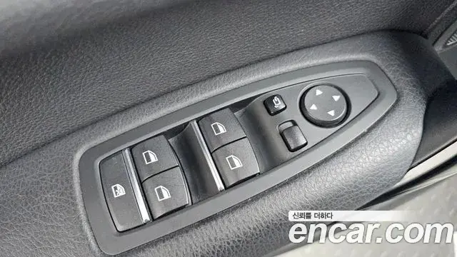 BMW 1 Series 2019 — Şəkil 16/32