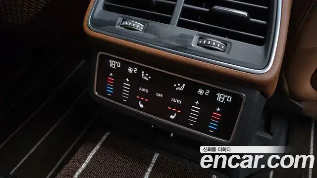 Audi A6 2020 — Фото 18/20