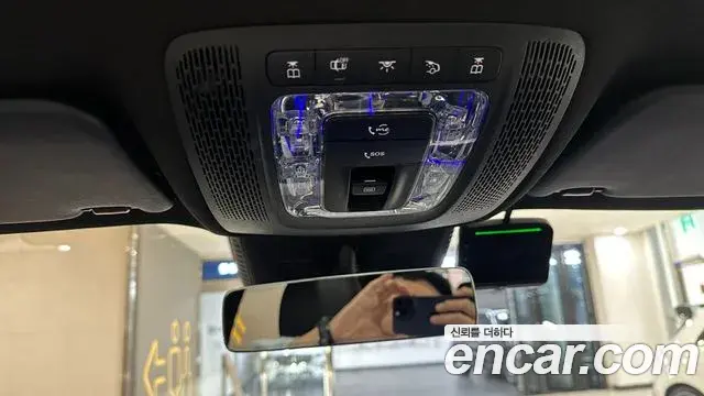Mercedes-Benz GLB-Class 2025 — Фото 14/20