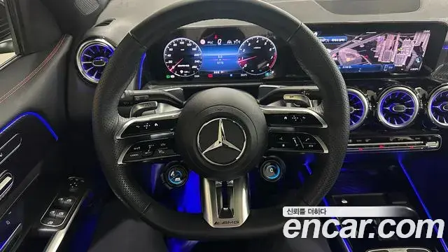 Mercedes-Benz GLB-Class 2025 — Фото 18/20