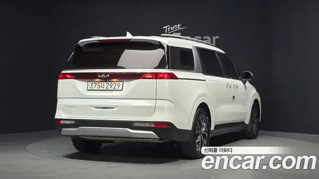 Kia Carnival 2022 — Фото 2/20