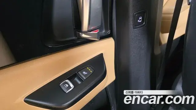 Kia Carnival 2022 — Фото 18/20