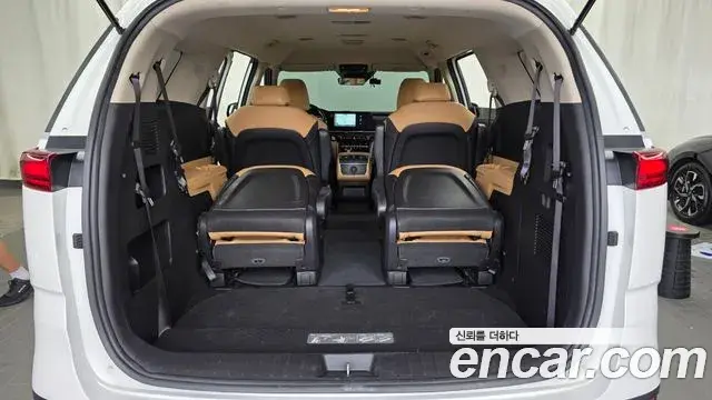 Kia Carnival 2022 — Фото 20/20