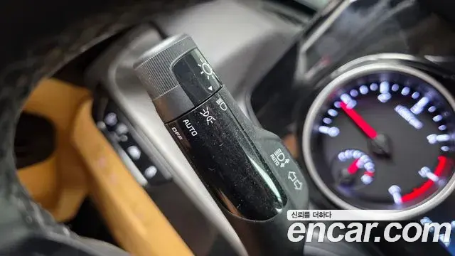 Kia Carnival 2022 — Photo 4/32