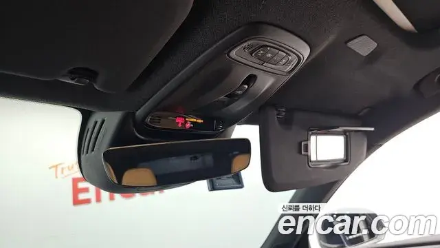 Volvo XC40 2020 — Şəkil 26/33