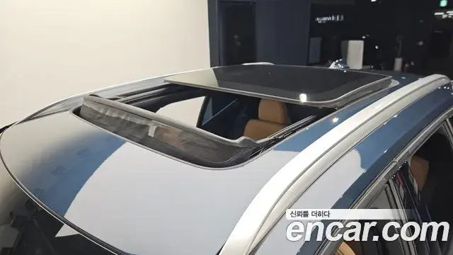 Volvo XC40 2020 — Şəkil 29/33