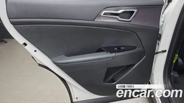 Kia Sportage 2023 — Şəkil 2/30