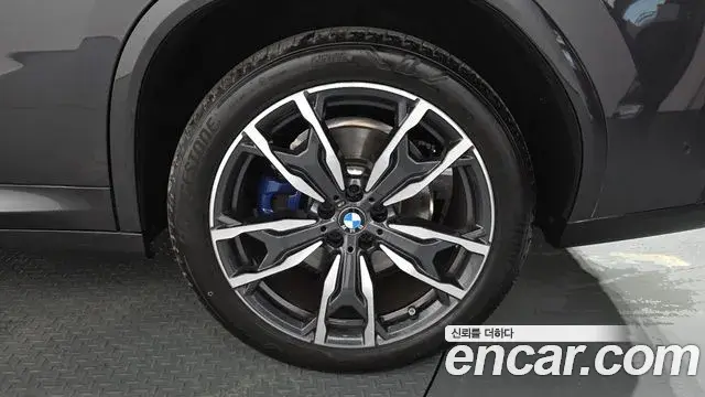 BMW X4 2025 — ფოტო 8/34