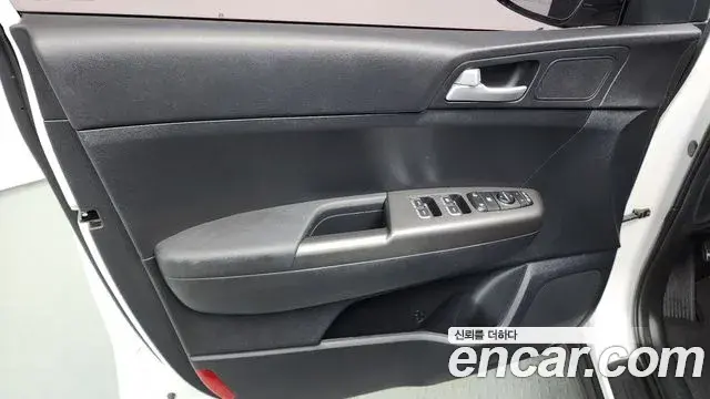 Kia Sportage The Bold 2019 — Şəkil 31/32