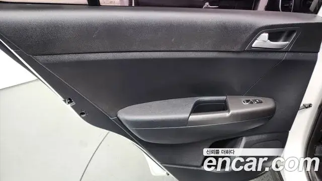 Kia Sportage The Bold 2019 — Şəkil 29/32