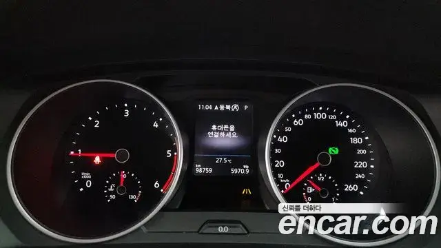 Volkswagen Tiguan 2019 — ფოტო 6/36