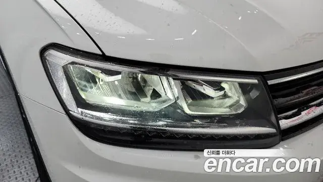 Volkswagen Tiguan 2019 — ფოტო 36/36