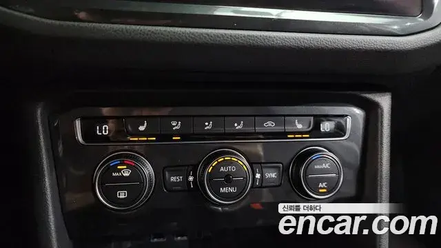 Volkswagen Tiguan 2019 — ფოტო 30/36
