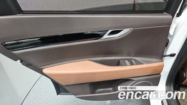 Genesis G80 2021 — ფოტო 30/33